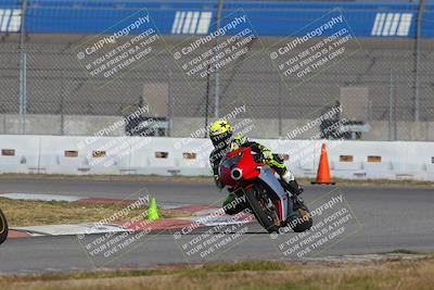 media/Nov-26-2022-Fastrack Riders (Sat) [[b001e85eef]]/Level 1/Session 3 Outside Turn 9/